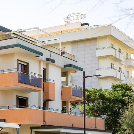 Hotel Palos Римини Экстерьер фото