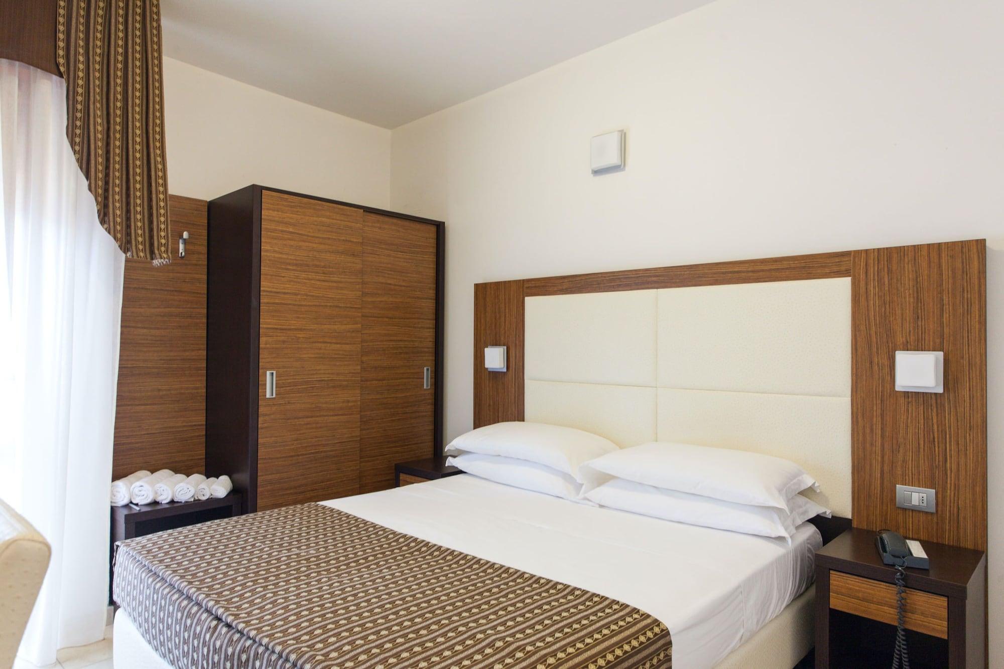 Hotel Palos Римини Экстерьер фото