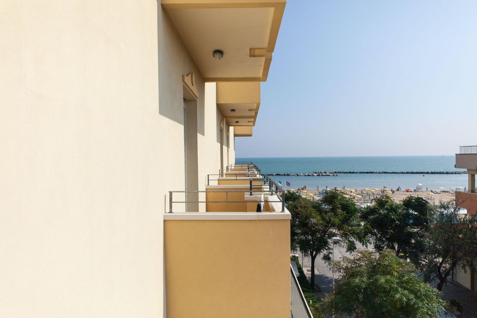 Hotel Palos Римини Экстерьер фото