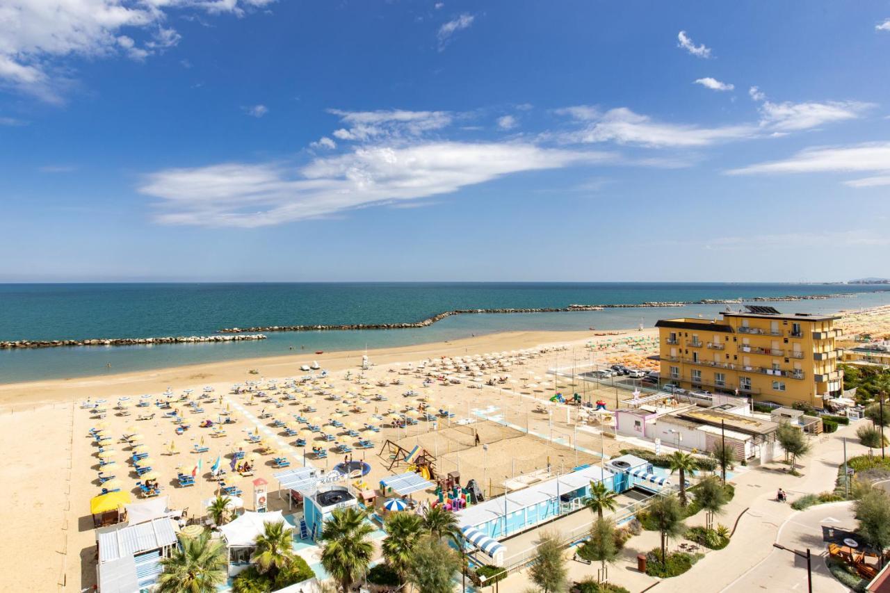 Hotel Palos Римини Экстерьер фото