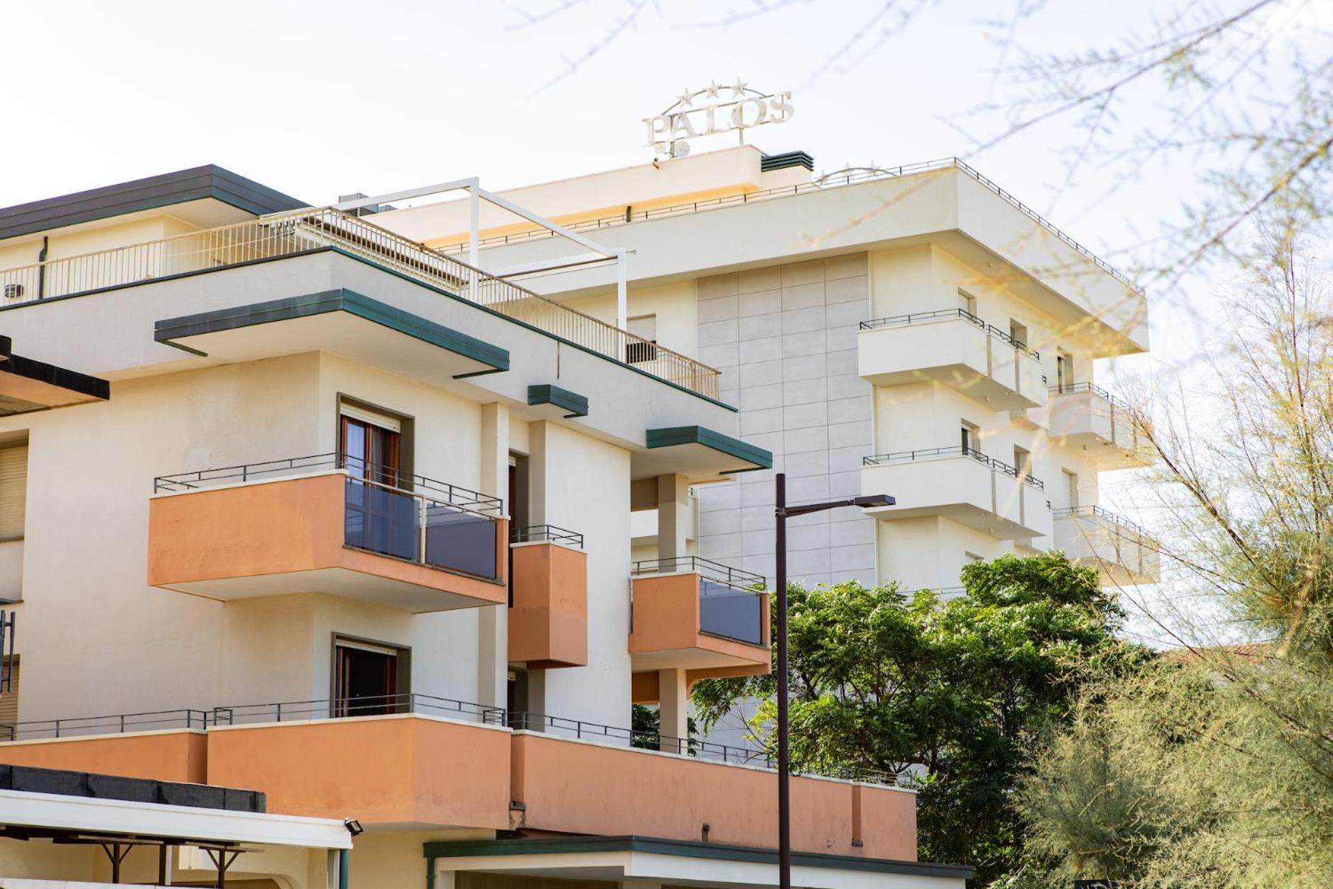 Hotel Palos Римини Экстерьер фото