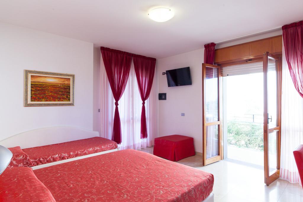 Hotel Palos Римини Экстерьер фото
