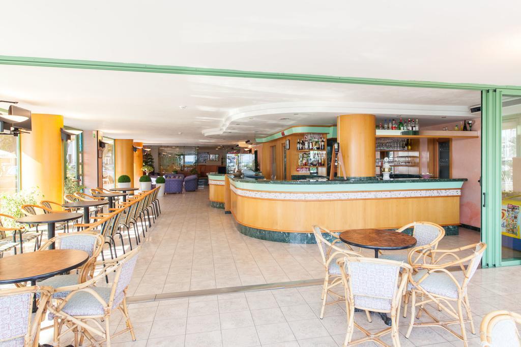 Hotel Palos Римини Экстерьер фото