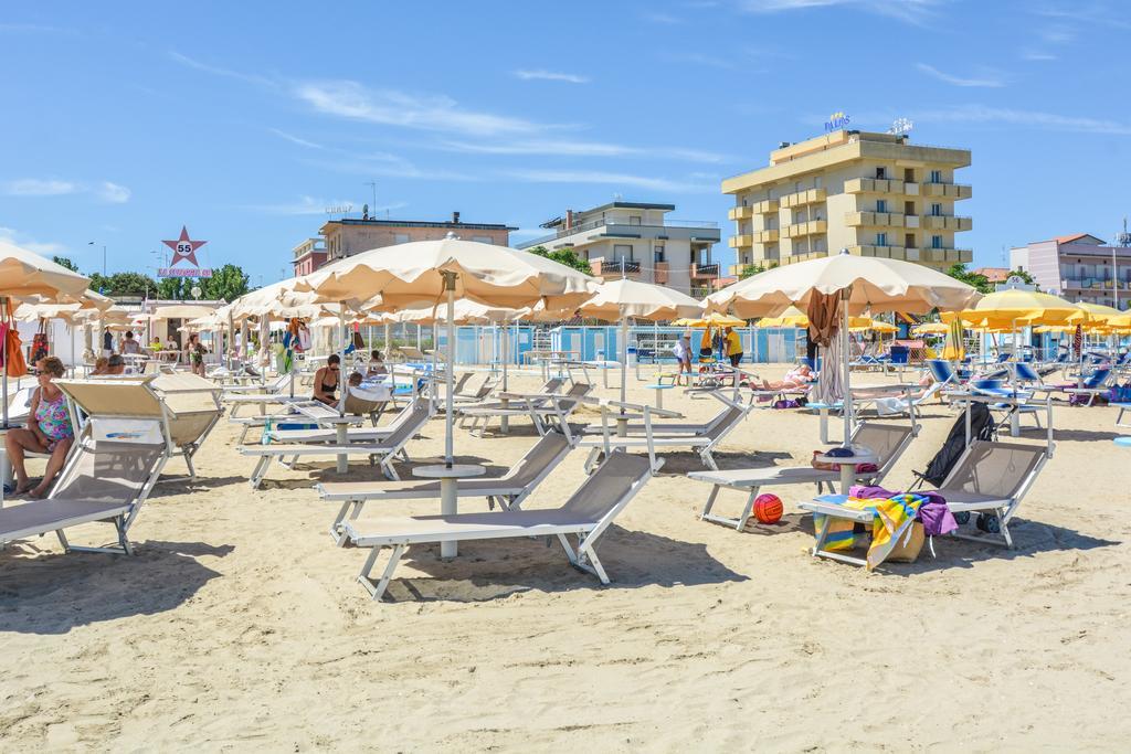 Hotel Palos Римини Экстерьер фото